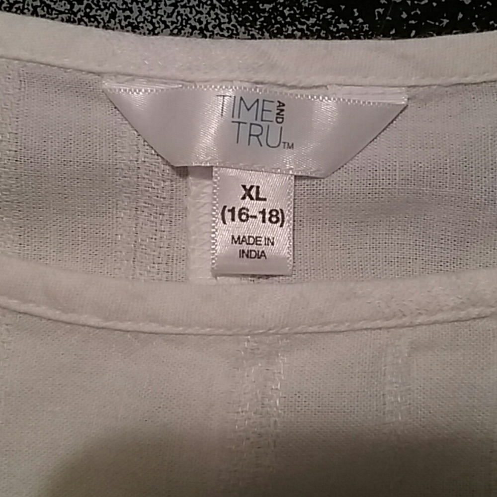 NWT.  Time and Tru ladies cotton shirt
